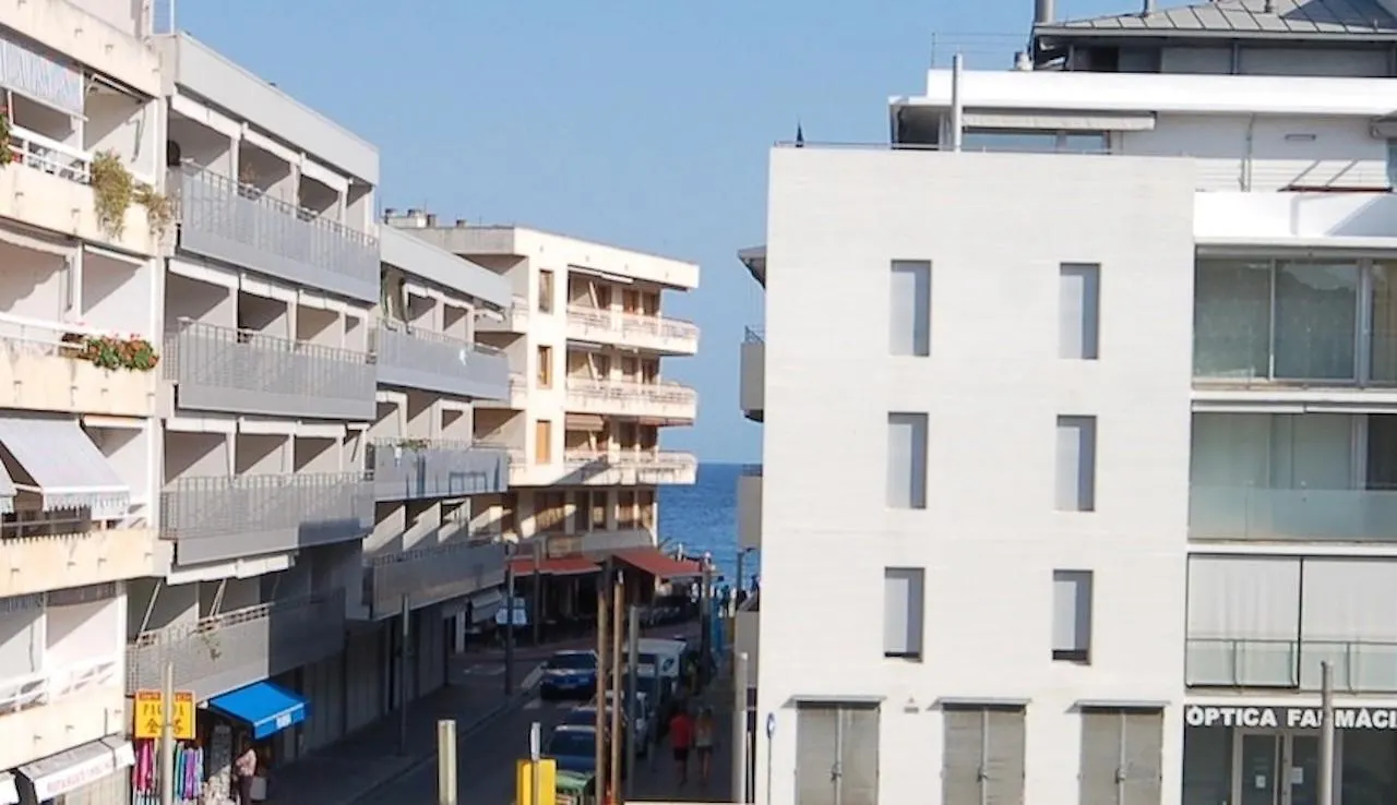 Lets Holidays Voramar Apartment Tossa de Mar 0*,