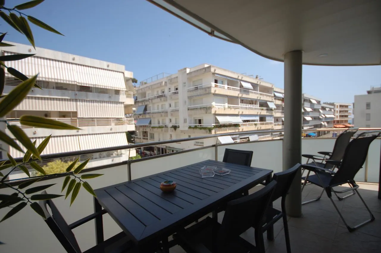Lets Holidays Voramar Apartment Tossa de Mar