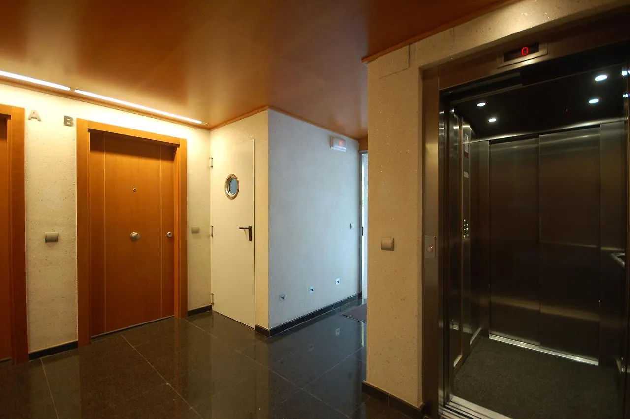 Lets Holidays Voramar Apartment Tossa de Mar