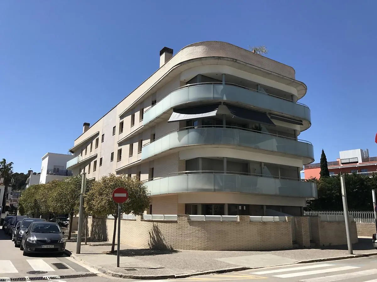 Lets Holidays Voramar Apartment Tossa de Mar