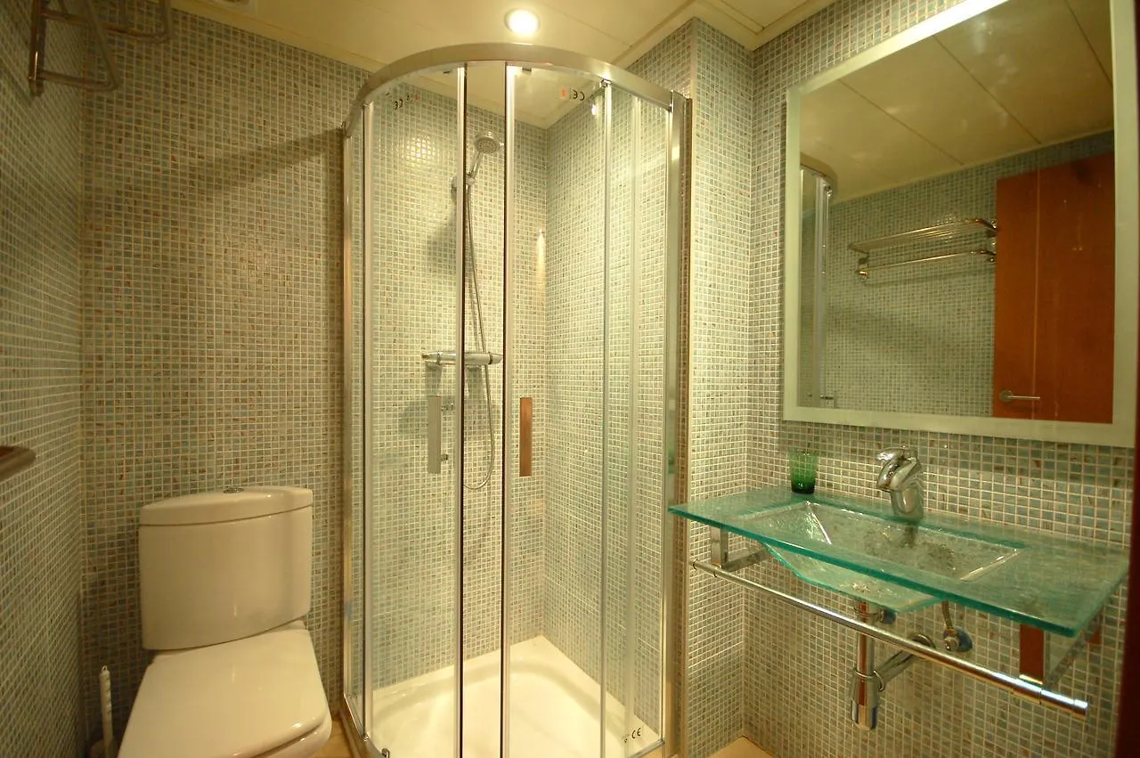 Lets Holidays Voramar Apartment Tossa de Mar