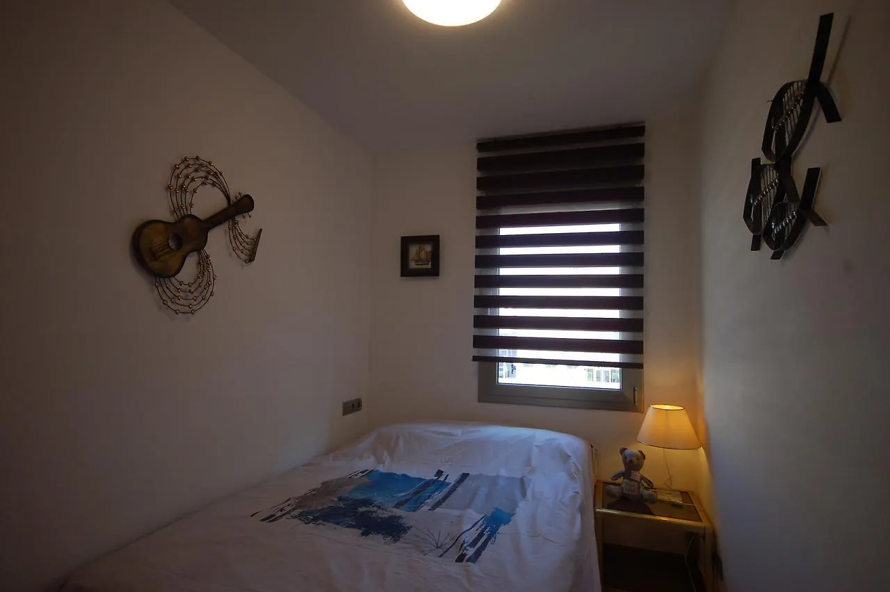 Lets Holidays Voramar Apartment Tossa de Mar