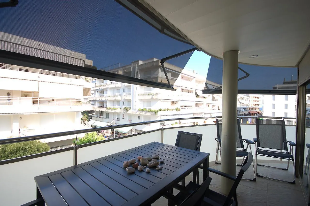 Lets Holidays Voramar Apartment Tossa de Mar